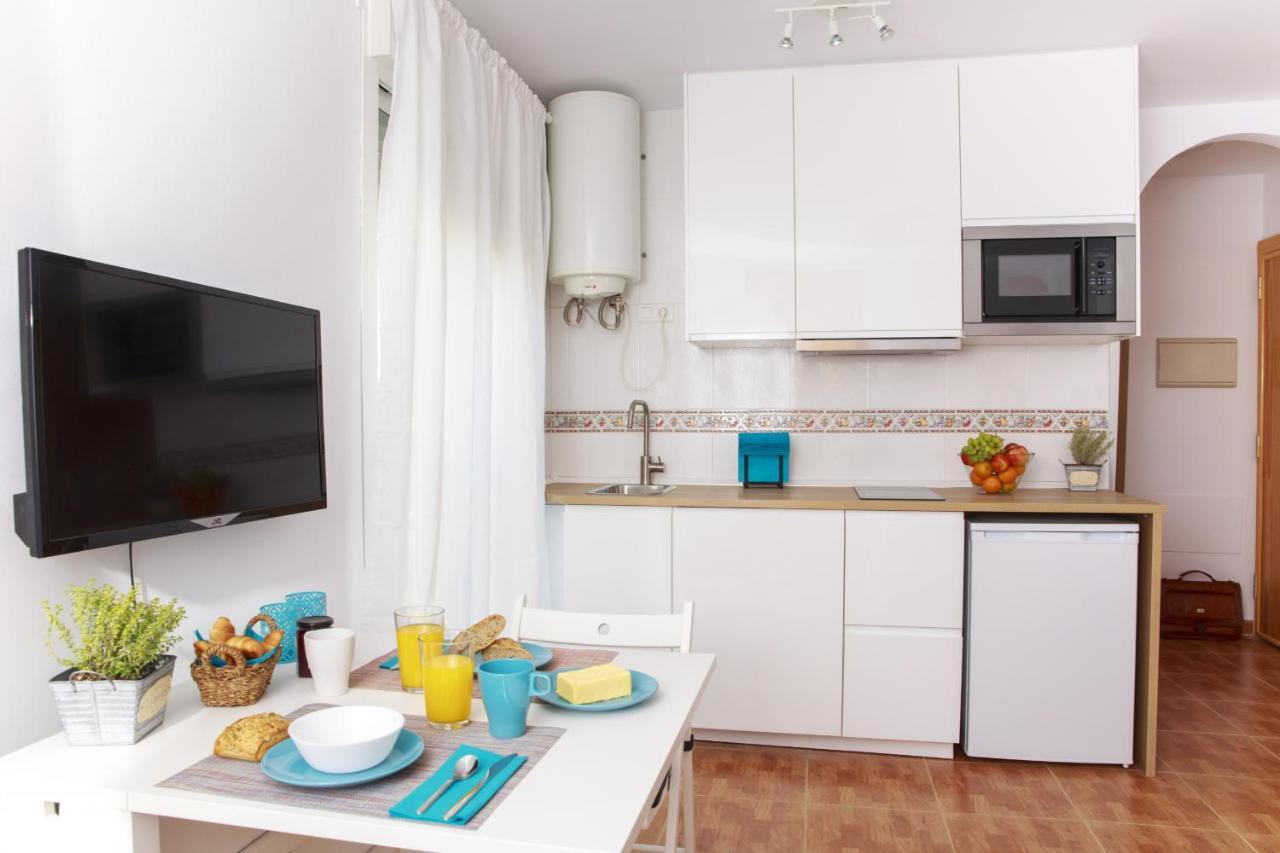 Sea & Wave Ventura Studio Apartment Малага Экстерьер фото